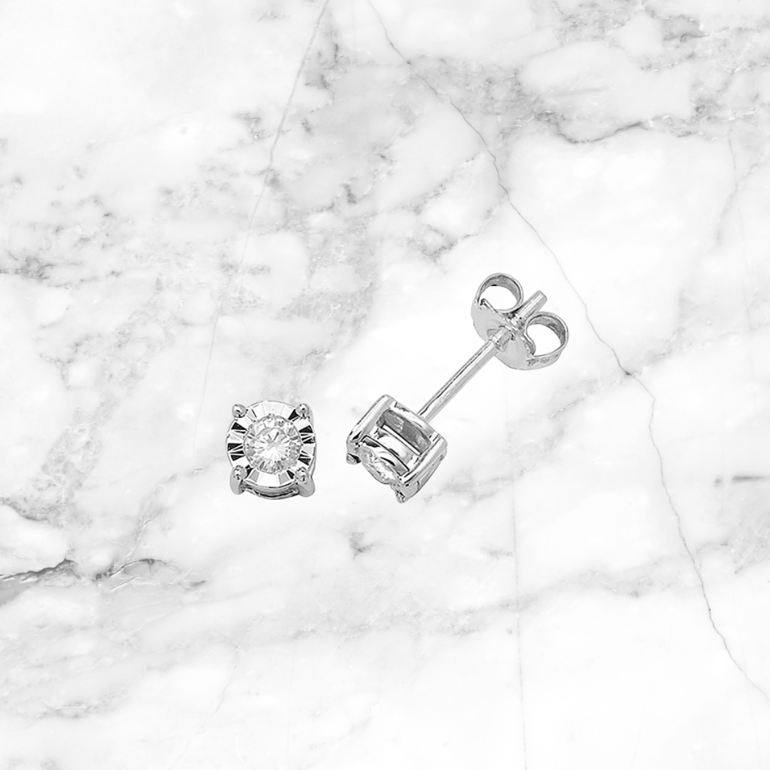 Stud Earrings (6mm)