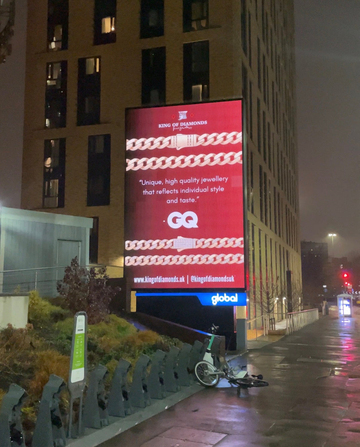 UK Billboards & Digital Signs